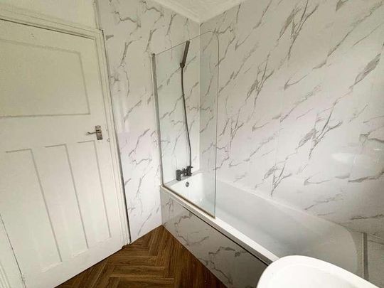 Outwood Road, Radcliffe, Manchester, M26 - Photo 1