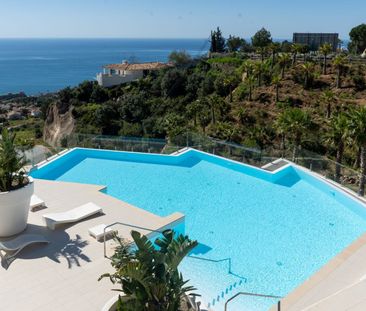 Middle Floor Apartment in Benalmadena Pueblo - Photo 6