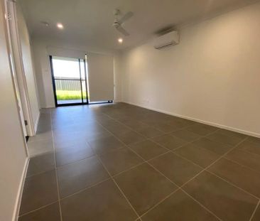 Premium Duplex Living - Photo 2