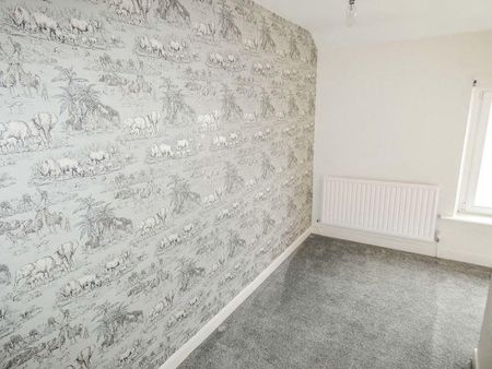 2 bed terraced house to rent in NE63 - Photo 4