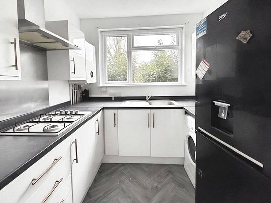 2 bedroom maisonette to rent - Photo 1