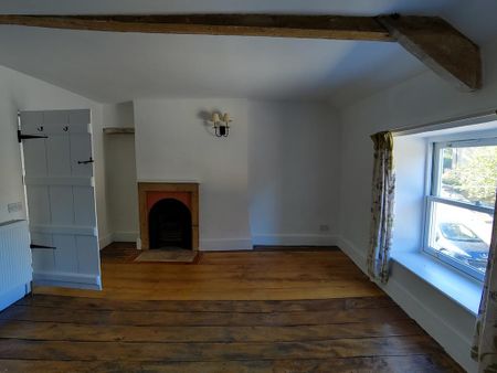 2 bedroom end of terrace house to rent - Photo 4