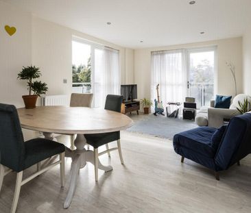 2 bedroom flat to rent - Photo 4