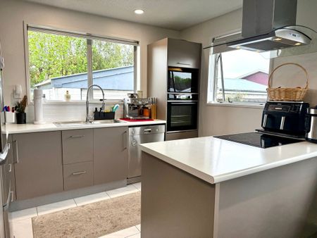 Redwood, 4 bedrooms - Photo 4