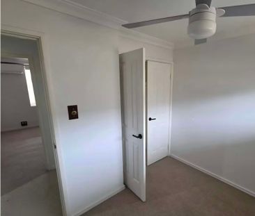 East Perth - Photo 2