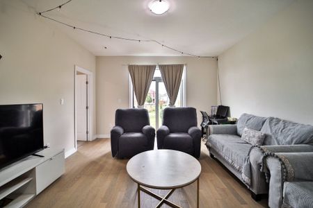 For Lease - 4311 Mann Street Unit# 53, Niagara Falls, Ontario - Photo 2