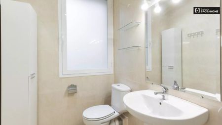 Room in a shared 7-bedroom apartment for rent in Goya, professionals and students only - Foto 3
