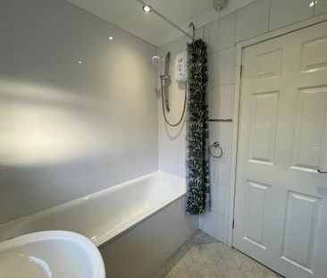 2 bedroom end of terrace house to rent - Photo 6