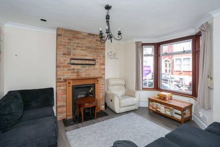 3 bedroom terraced house to rent - Photo 2