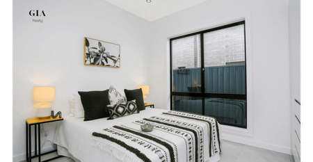 Stunning Architecturally Designed Home – Prime Location! - Photo 5