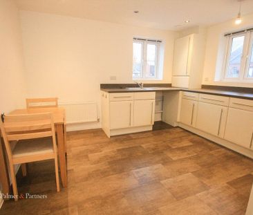 3 bedroom end of terrace house to rent - Photo 4