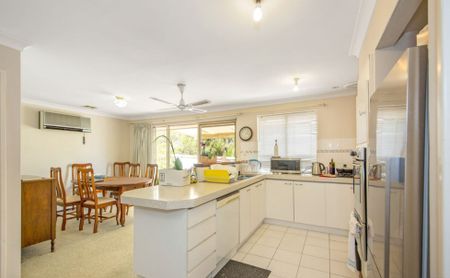 City Beach - Photo 4