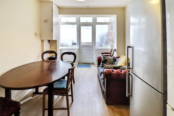 5 bedroom house to rent - Photo 1