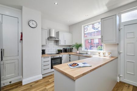 6 bedroom house to rent - Photo 4