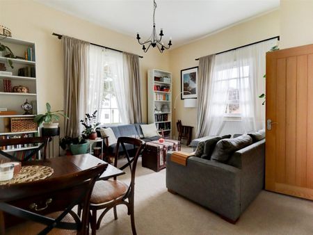 2 BED Flat To rent - Photo 2