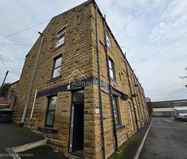 Carlinghow Hill, Batley - Photo 1