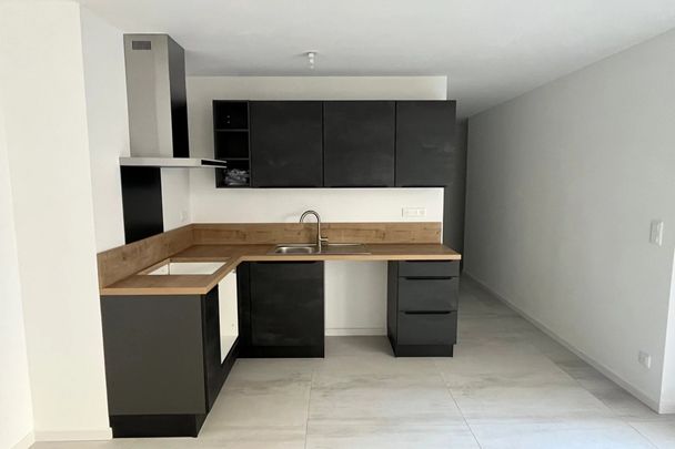 Appartement en duplex 3 chambres avec cour - Photo 1