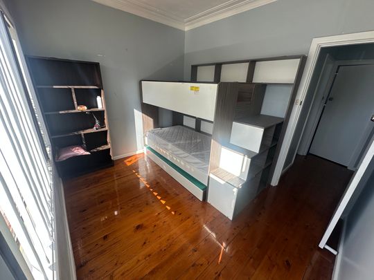 West Ryde - Photo 1
