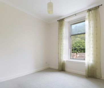 3 bedroom apartment to rent - Photo 2