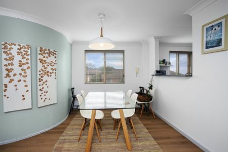 Furnished Maroubra Apartment with Spectacular Private Rooftop - Photo 2