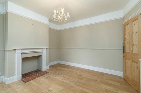 3 bedroom semi-detached house to rent - Photo 4