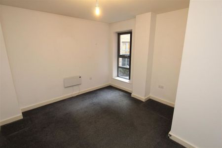 Waterloo Court, Leeds City Centre, LS10 1QN - Photo 5