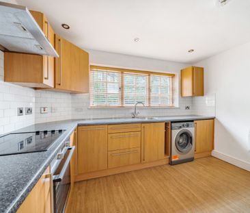 Salisbury Mews, London, SW6 - Photo 6