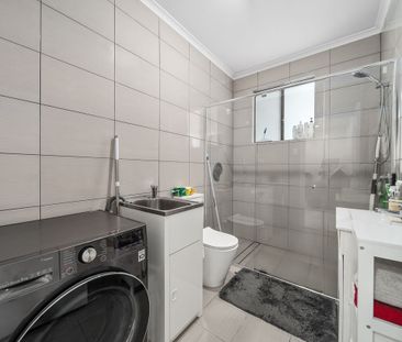 Charming 2-Bedroom Granny Flat in Smithfield - Photo 4