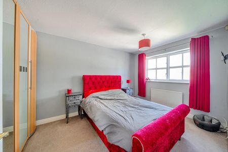 3 bedroom House To Let Total Size: 948 SQ FT - Photo 3