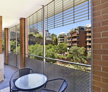 THE CLIFTON - ONE BEDROOM WITH A/C & LARGE BALCONY - Photo 1