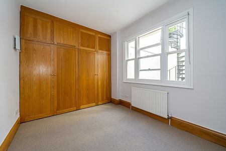 3 bedroom maisonette to rent - Photo 5