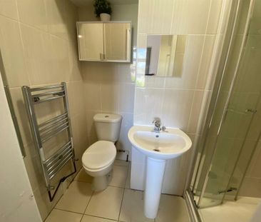 Ensuite 3, Bolingbroke Road, Stoke, Coventry, CV3 1AQ - Photo 6