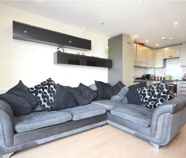 Pontes Avenue, Hounslow, TW3 3FJ - Photo 2