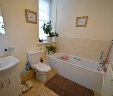 3 bedroom apartment to rent - Photo 6