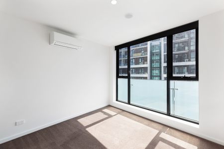 10th floor living in the heart of Gungahlin - Photo 3