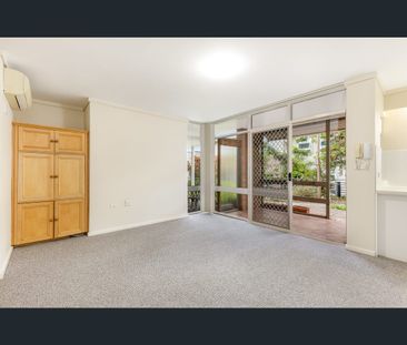 2/24 Bimbadeen Avenue, Miranda, NSW 2228 - Photo 4