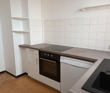 Location Appartement 2 pièces 43m² - Photo 3