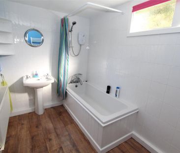 3 bedroom bungalow to rent - Photo 6