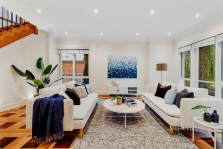 4 Bed, 3 Bath - Photo 3