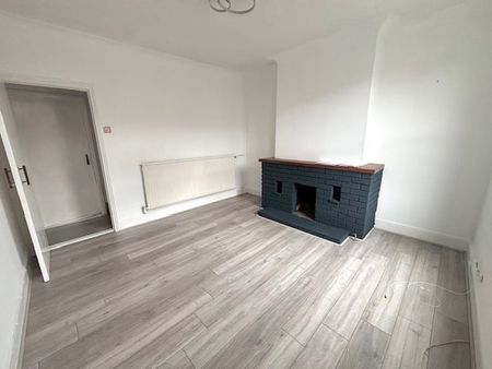 Windsor Street - Photo 2