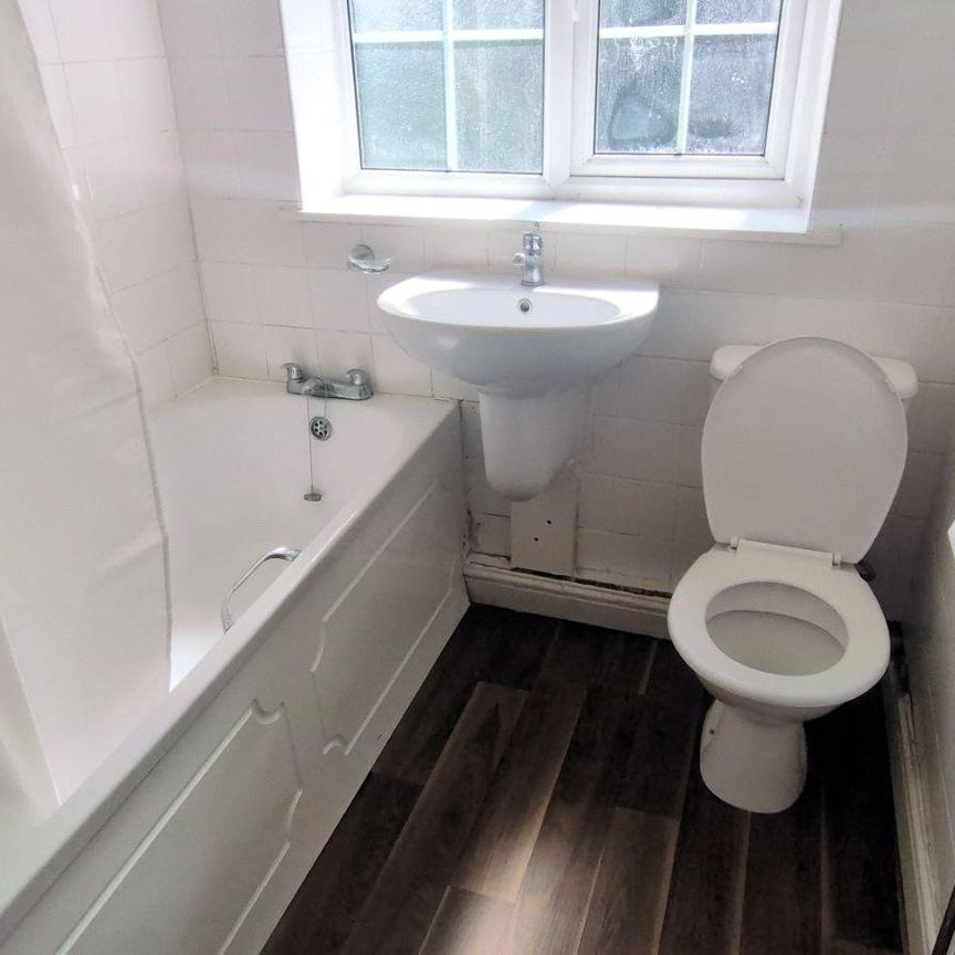 Marley Close, Bradford, West Yorkshire, BD8 - Photo 1