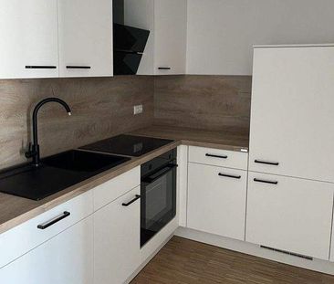 Individuelle Dachwohnung mit hochwertiger Ausstattung im Neubau! EB... - Photo 1