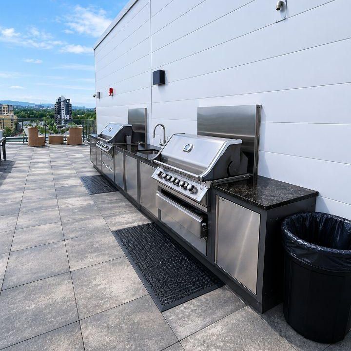 Condo locatif — 4½ neuf, jamais habité — Piscine sur le toit — Au pied du métro Cartier, Laval - Photo 1