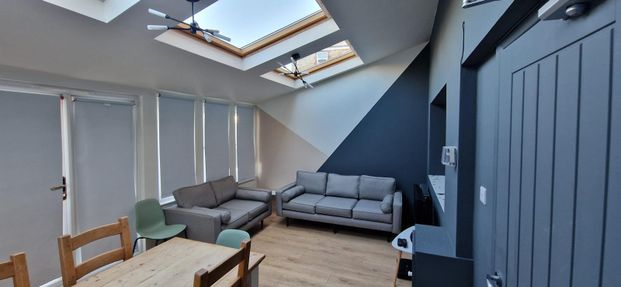 6 bedroom house - Photo 1