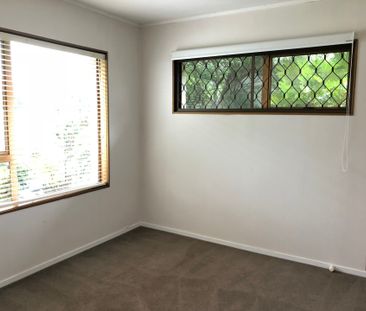 Desirable One Tree Hill - Photo 2