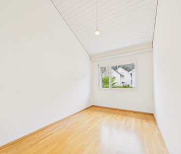 Modern 6.5-room single-family house in Reinach - Photo 5