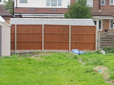 Talbot Road, Wembley, Middlesex, HA0 - Photo 2