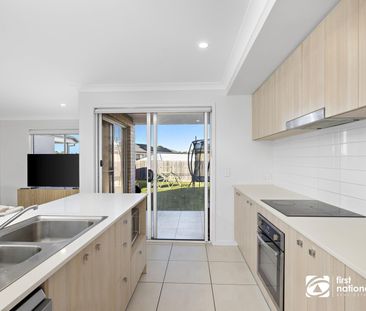 STUNNING FAMILY HOME IN REDLAND BAY! - Photo 5