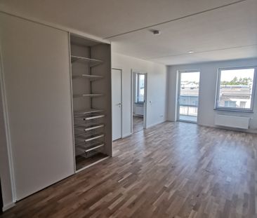 Skogängsvägen, Spånga - Photo 4