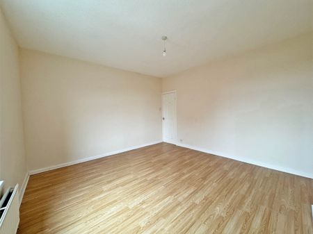 Walter Scott Street, Derker - Photo 4